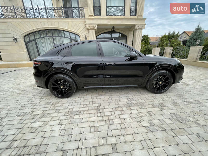 Позашляховик / Кросовер Porsche Cayenne Coupe 2020 в Києві
