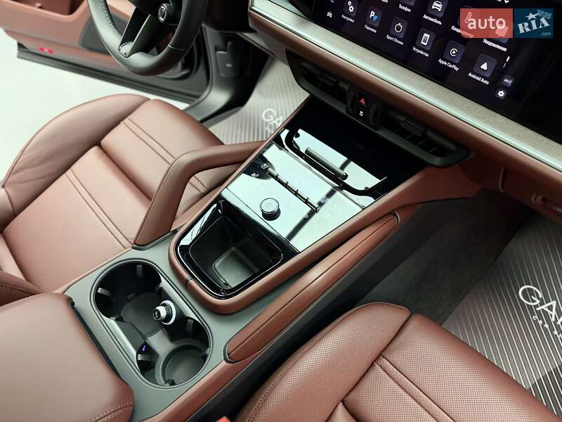 Внедорожник / Кроссовер Porsche Cayenne Coupe 2025 в Киеве фото 61 Внедорожник / Кроссовер Porsche Cayenne Coupe 2025 в Киеве