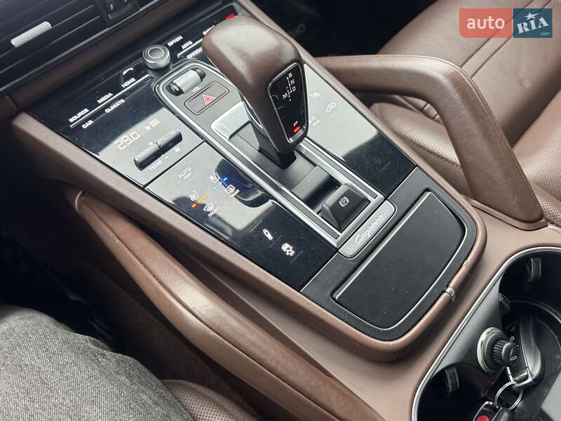 Внедорожник / Кроссовер Porsche Cayenne Coupe 2020 в Тернополе