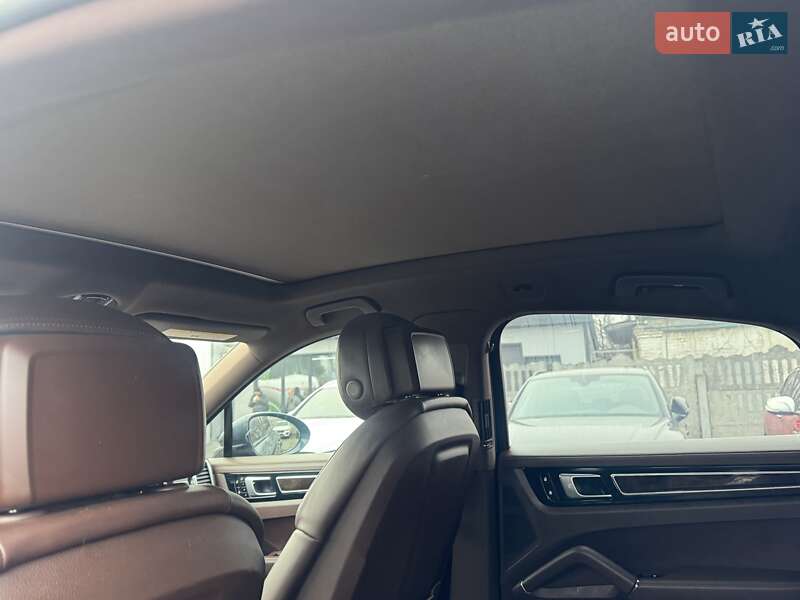 Внедорожник / Кроссовер Porsche Cayenne Coupe 2020 в Тернополе