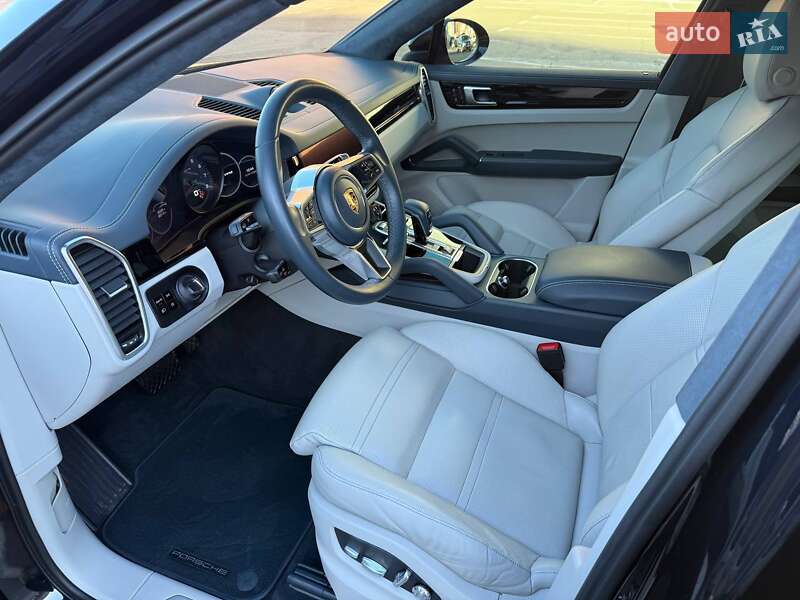 Внедорожник / Кроссовер Porsche Cayenne Coupe 2020 в Киеве