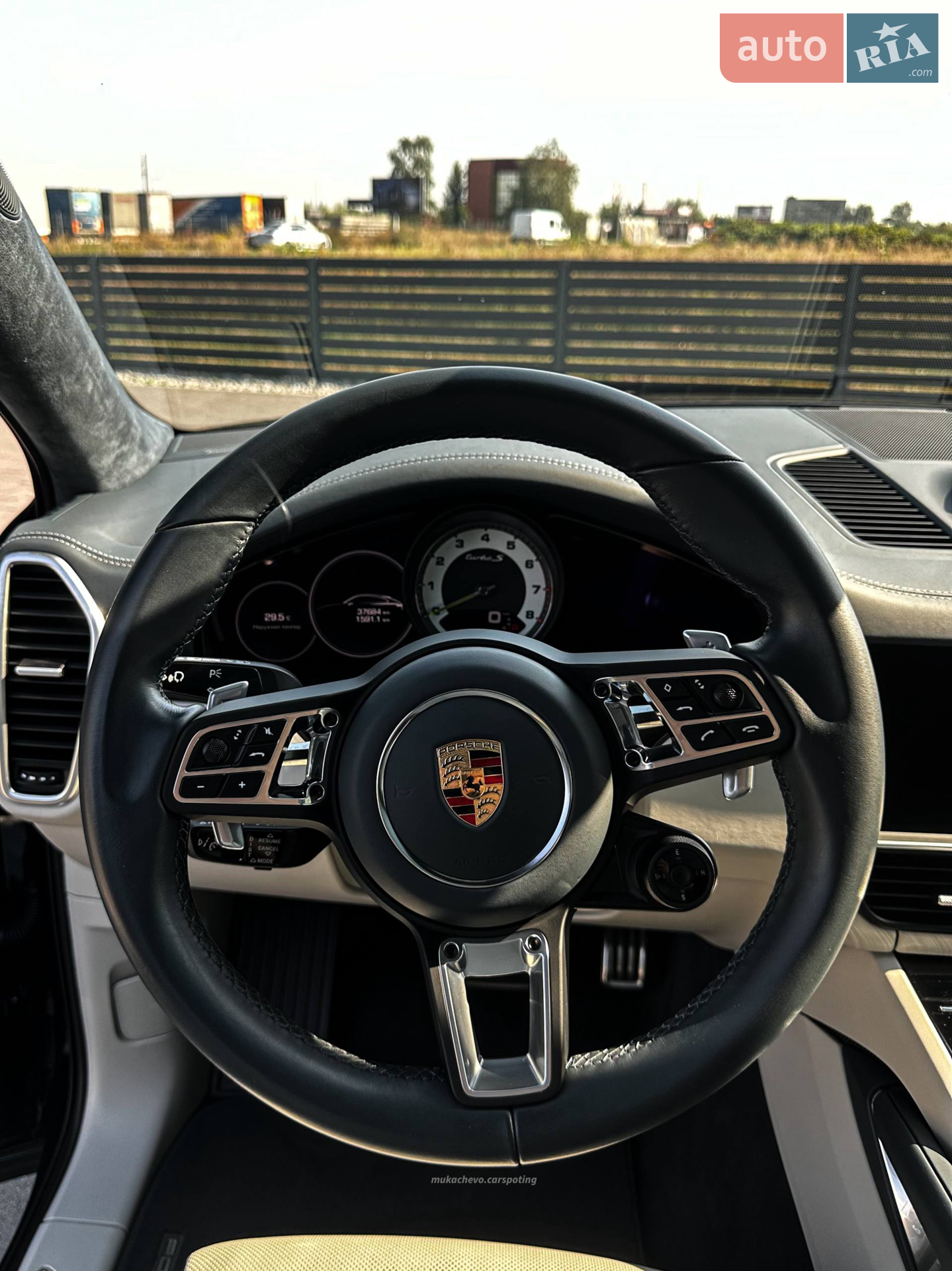 2021 Porsche Cayenne Coupe - мініатюра 8