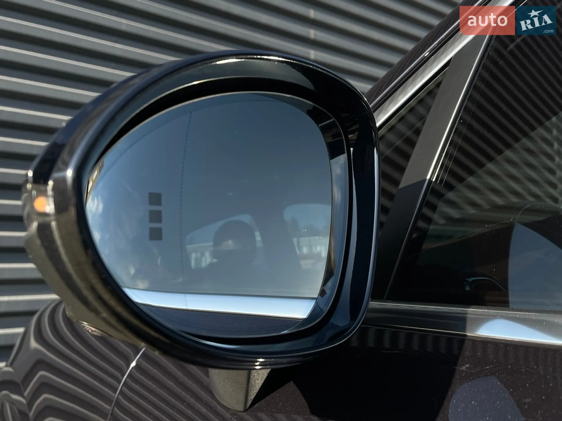2020 Porsche Cayenne Coupe - мініатюра 18