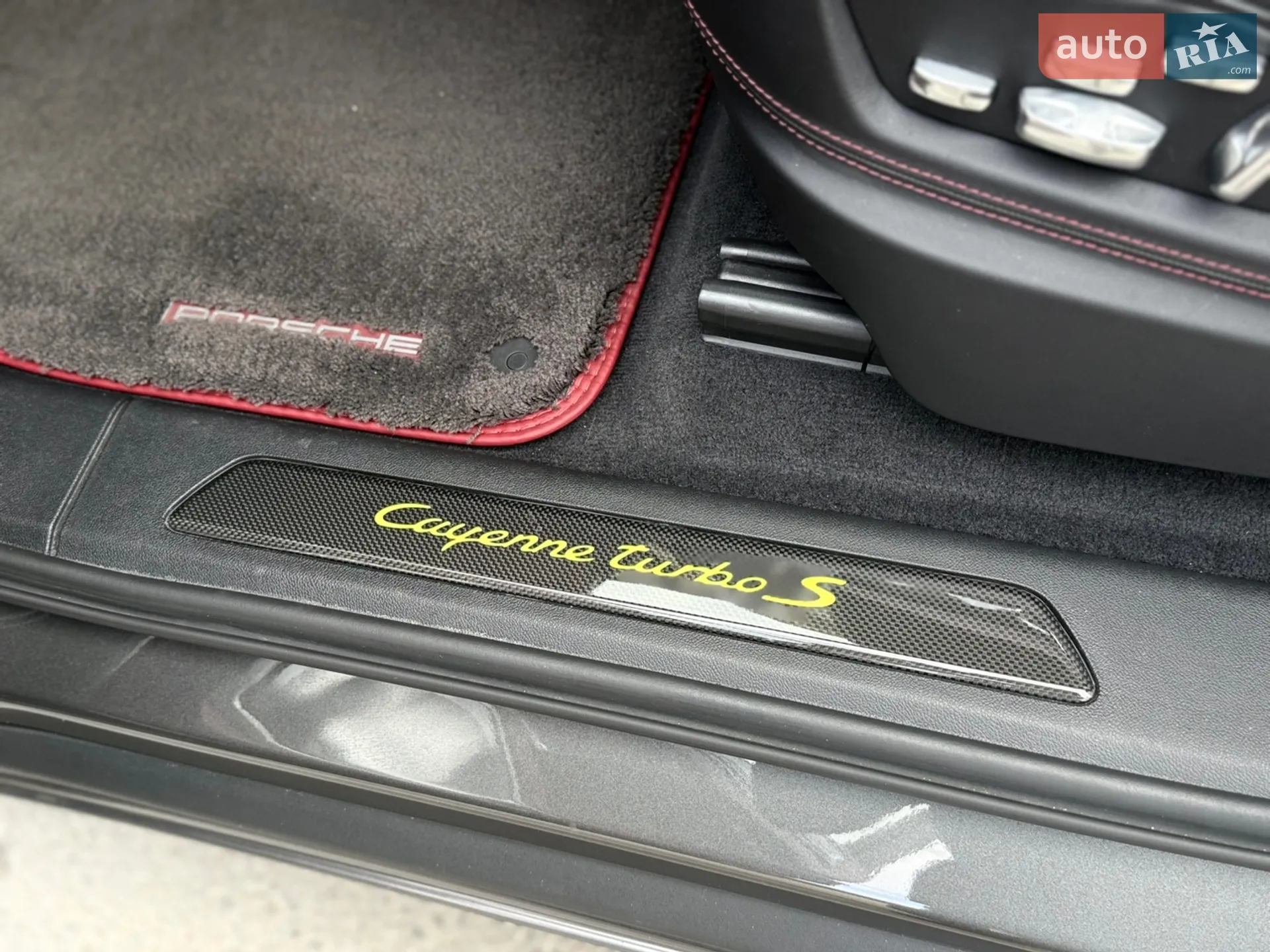 2019 Porsche Cayenne Coupe - мініатюра 12