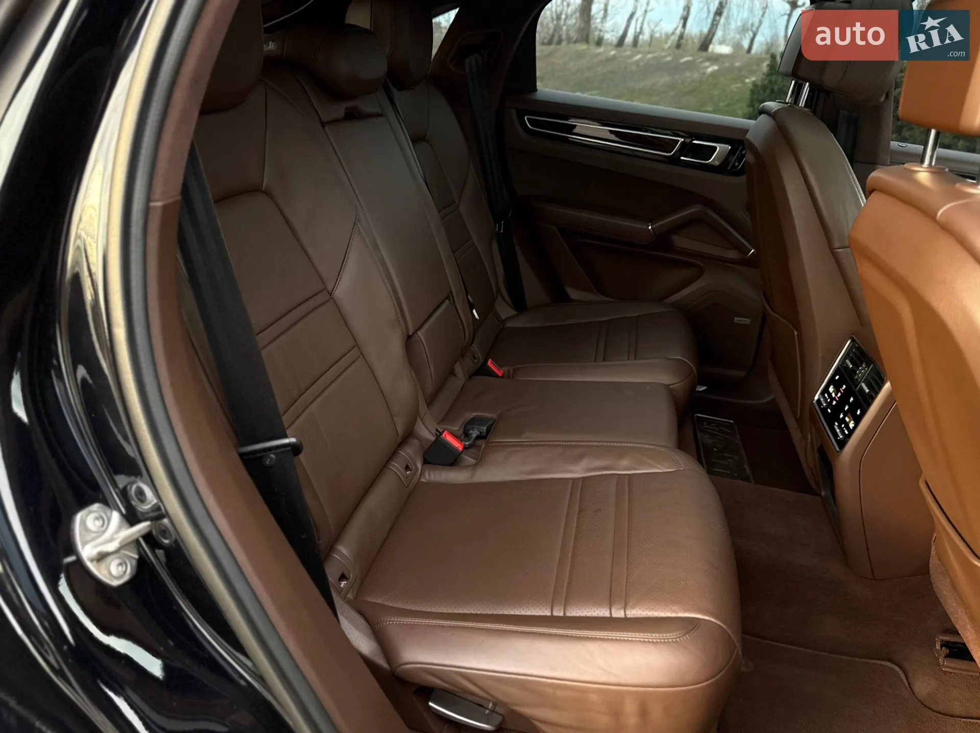 2021 Porsche Cayenne Coupe - мініатюра 19