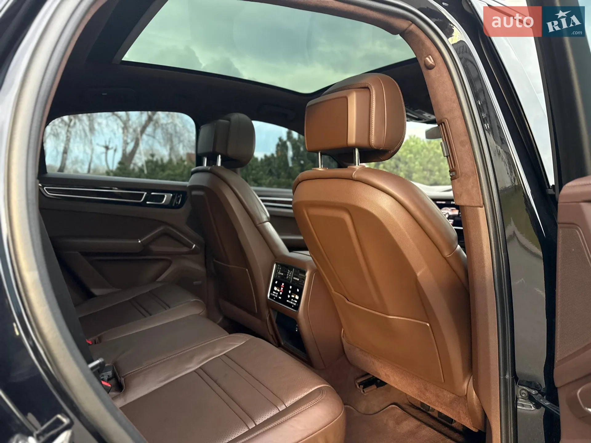 2021 Porsche Cayenne Coupe - мініатюра 18