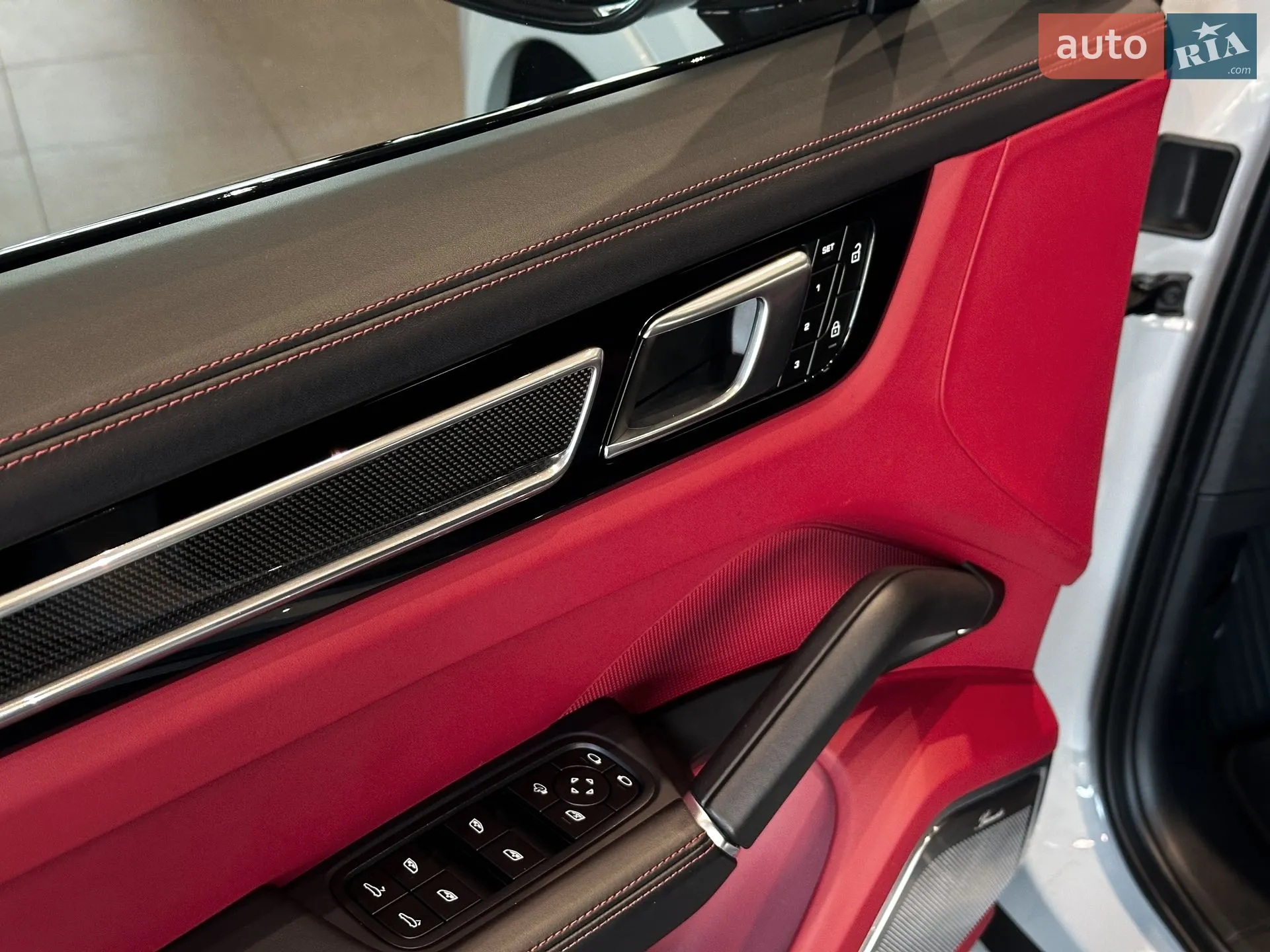 2023 Porsche Cayenne Coupe - мініатюра 16
