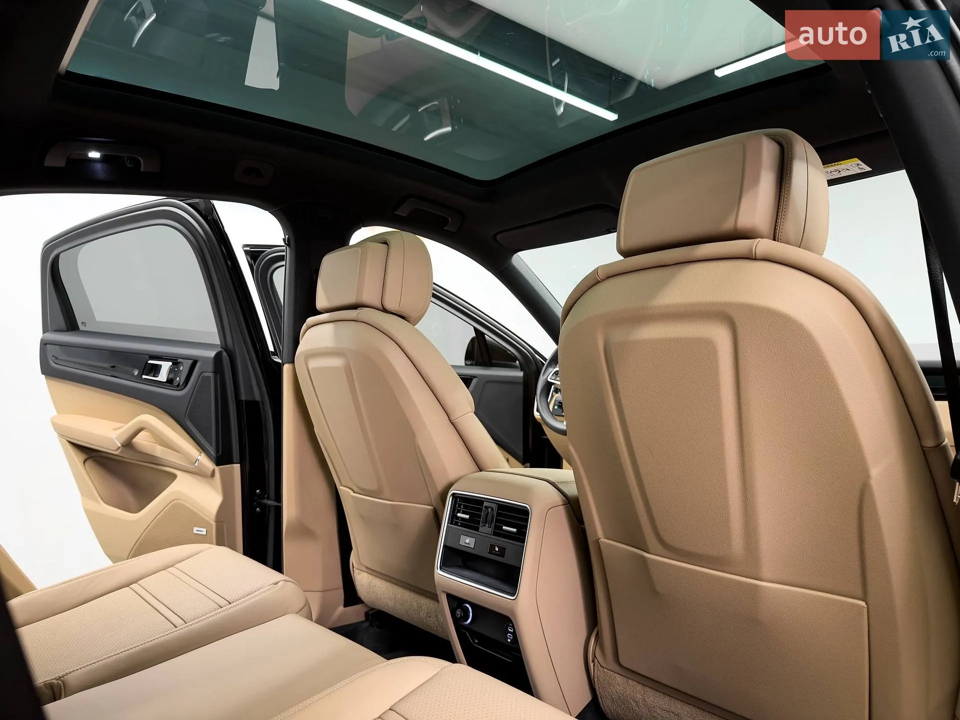 2021 Porsche Cayenne Coupe - мініатюра 41
