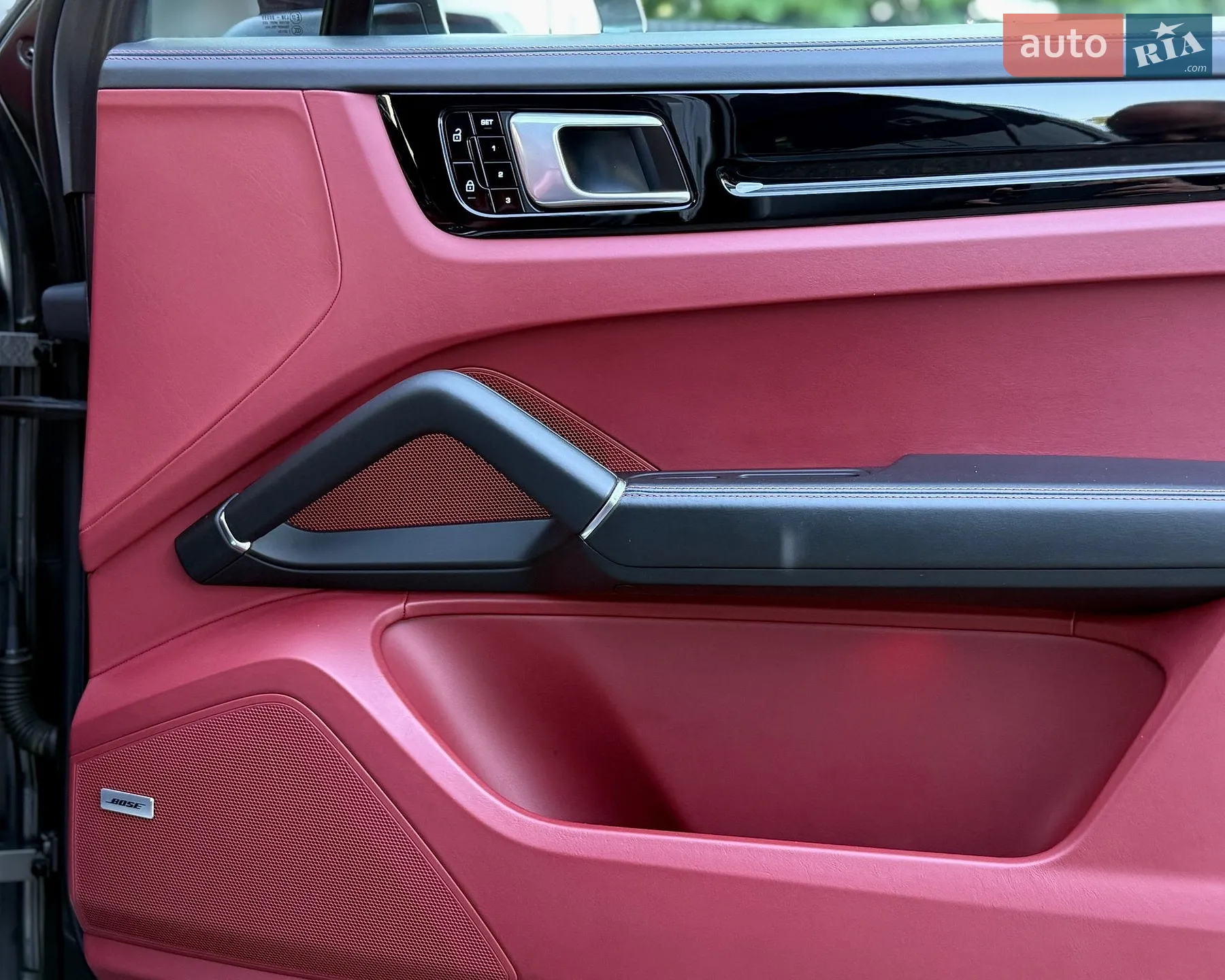 2019 Porsche Cayenne Coupe - мініатюра 19