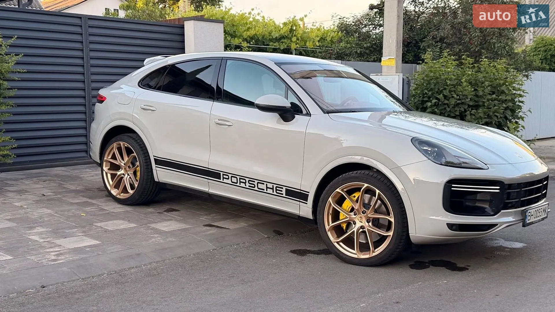 2022 Porsche Cayenne Coupe - мініатюра 3