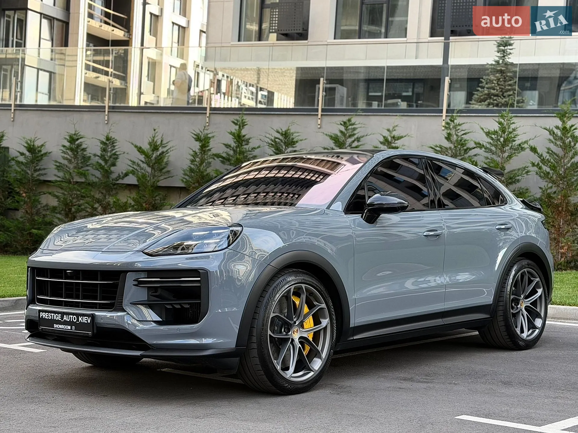 2023 Porsche Cayenne Coupe - мініатюра 11