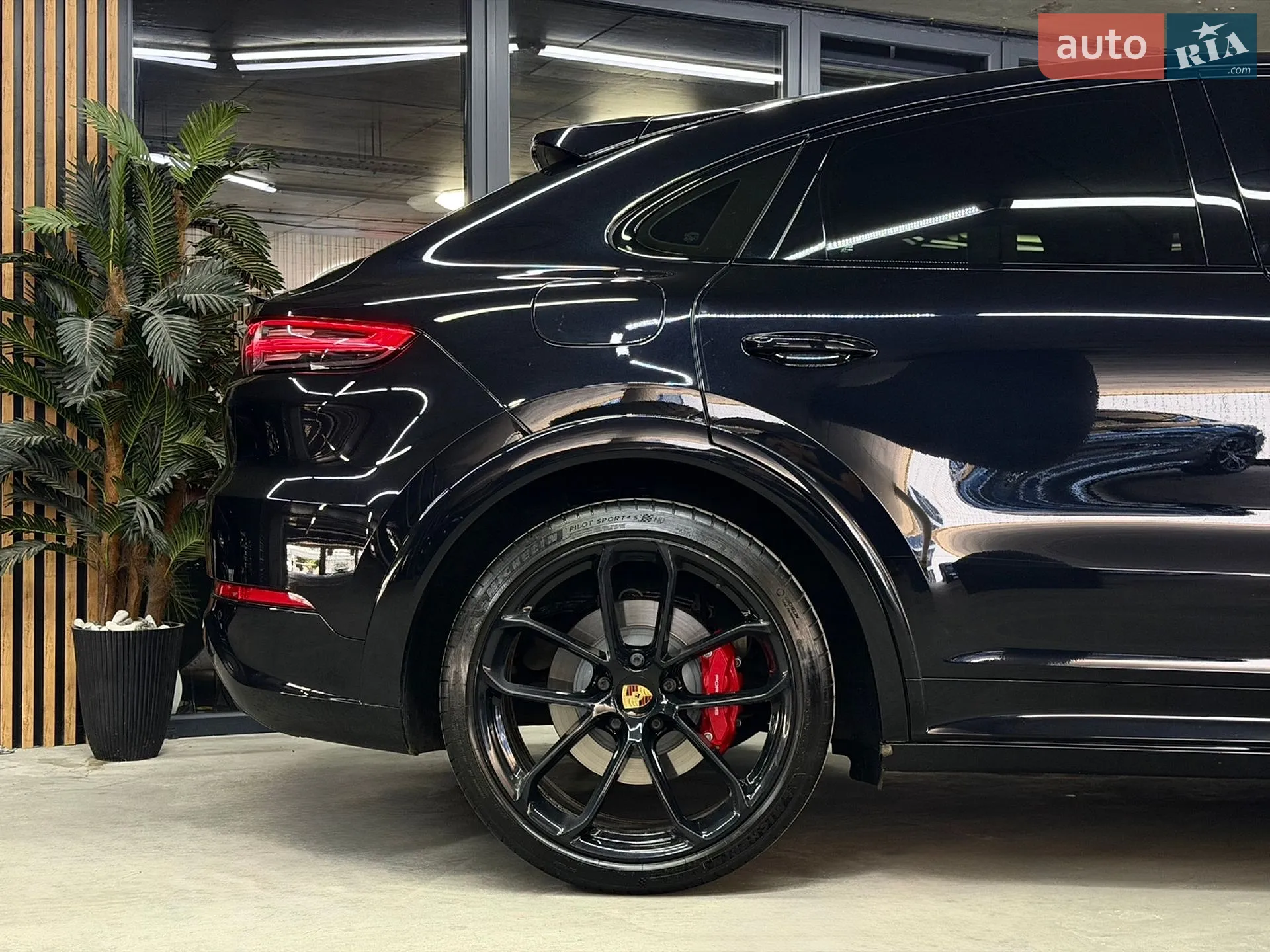2020 Porsche Cayenne Coupe - мініатюра 14