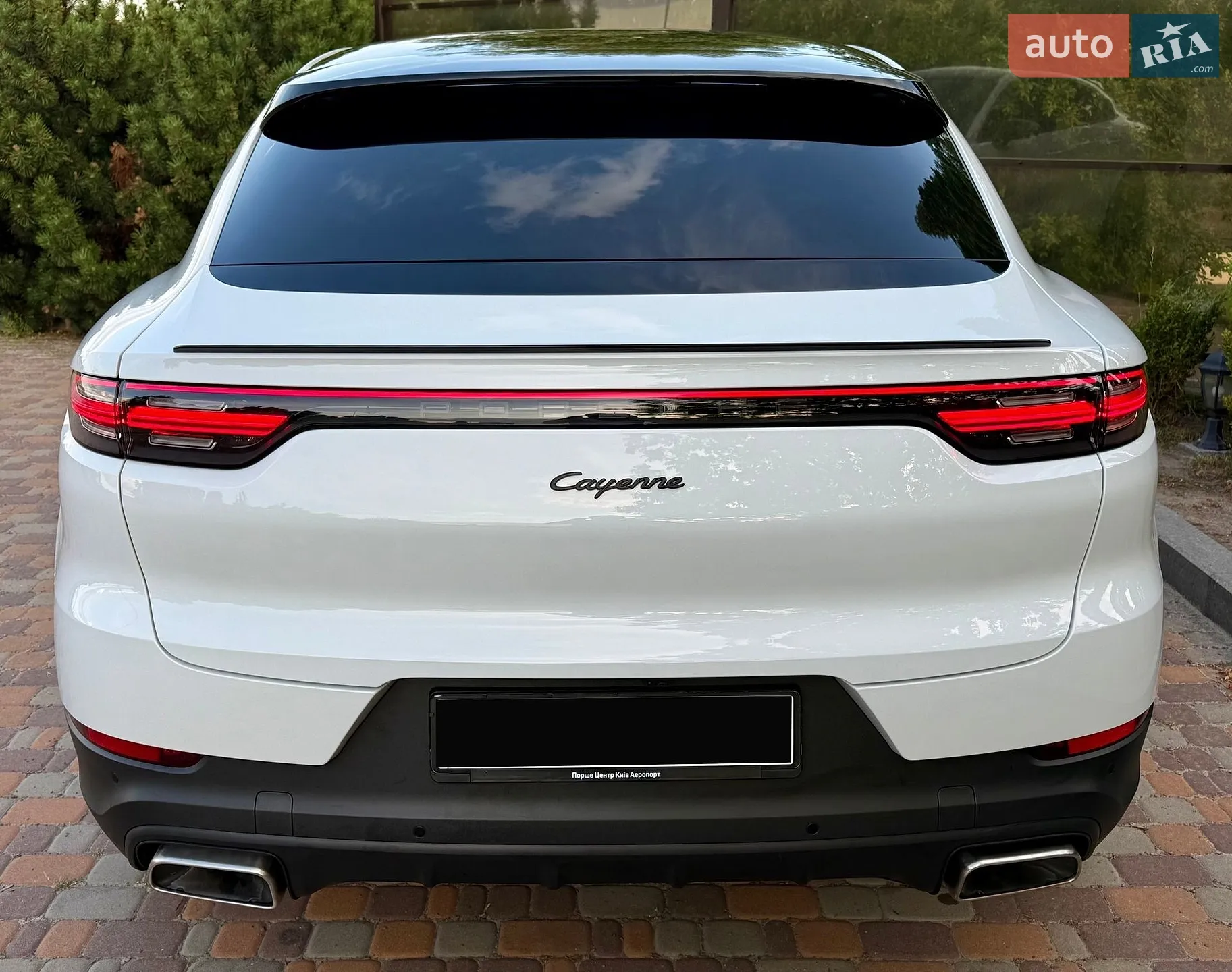 2022 Porsche Cayenne Coupe - мініатюра 10