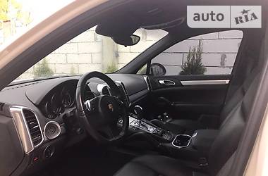 Позашляховик / Кросовер Porsche Cayenne 2011 в 