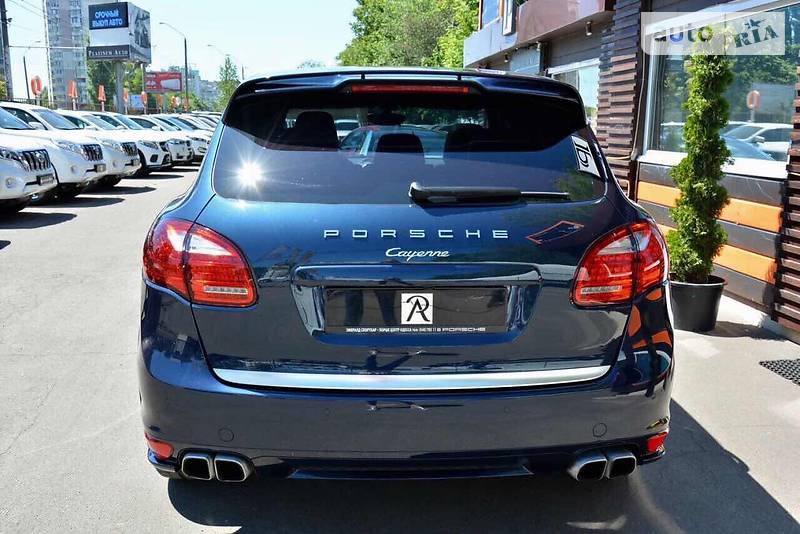 Позашляховик / Кросовер Porsche Cayenne 2013 в Одесі