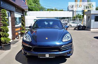 Позашляховик / Кросовер Porsche Cayenne 2013 в 