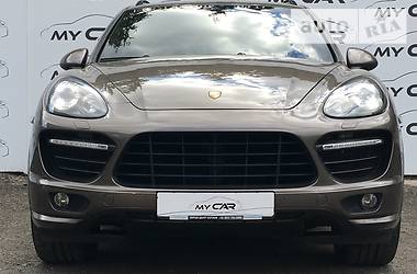 Внедорожник / Кроссовер Porsche Cayenne 2013 в Киеве