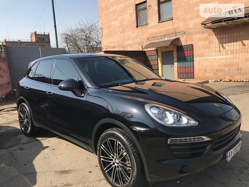 Porsche Cayenne 2012 года