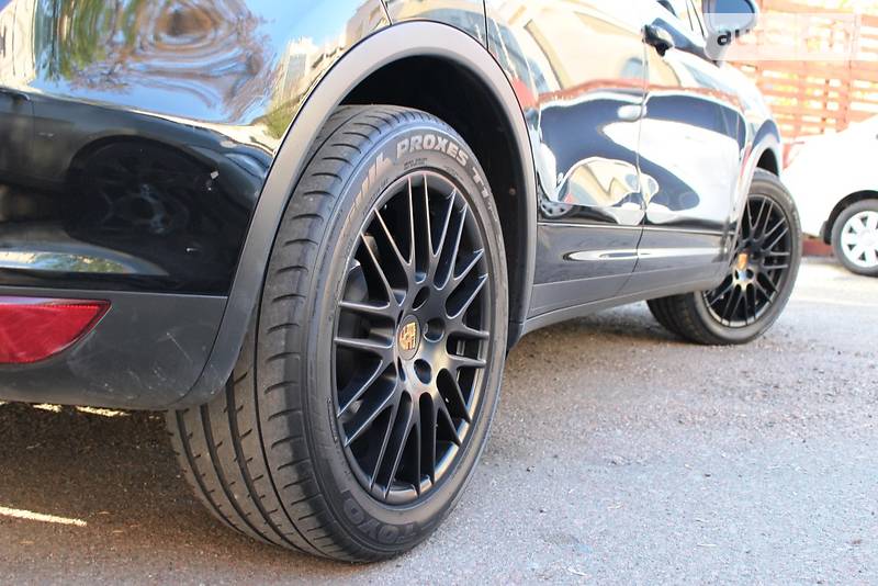 Porsche Cayenne 2013 року