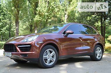 Внедорожник / Кроссовер Porsche Cayenne 2010 в Киеве