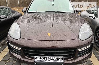 Внедорожник / Кроссовер Porsche Cayenne 2017 в Киеве