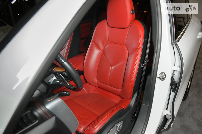 Позашляховик / Кросовер Porsche Cayenne 2016 в Одесі фото 29 Позашляховик / Кросовер Porsche Cayenne 2016 в Одесі