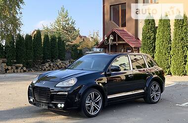 Внедорожник / Кроссовер Porsche Cayenne 2004 в 