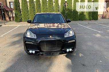 Внедорожник / Кроссовер Porsche Cayenne 2004 в 