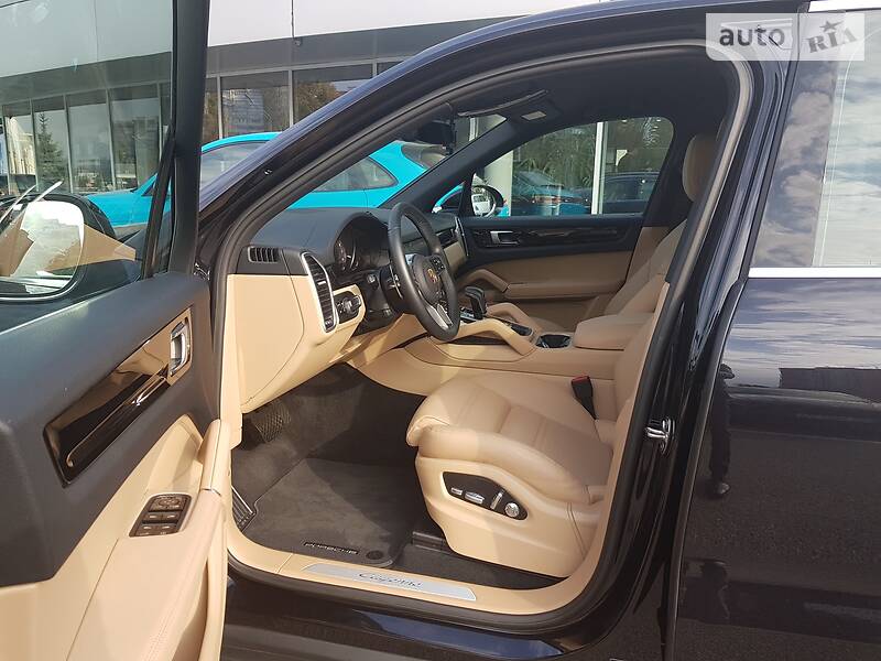 Внедорожник / Кроссовер Porsche Cayenne 2018 в Днепре