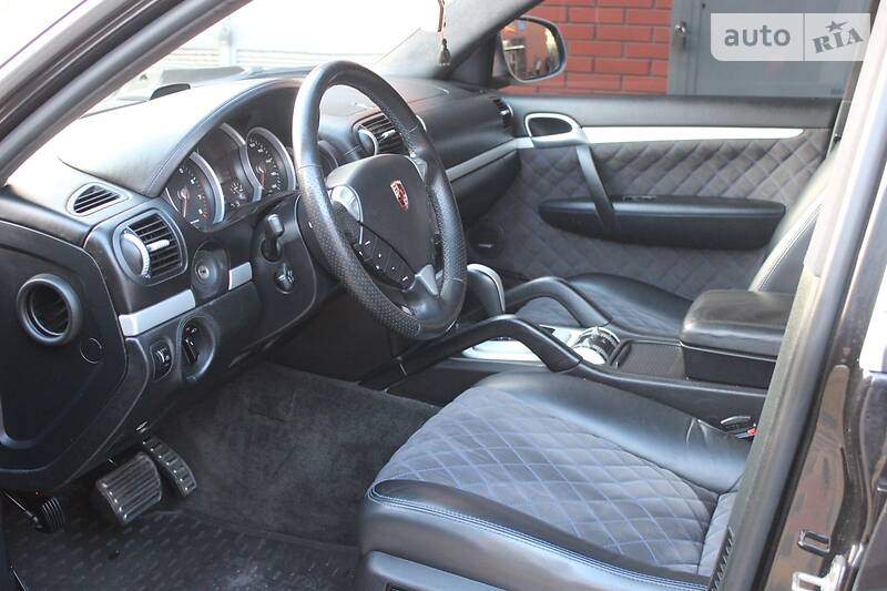 Внедорожник / Кроссовер Porsche Cayenne 2005 в Киеве