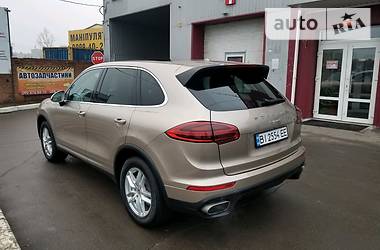 Позашляховик / Кросовер Porsche Cayenne 2015 в Полтаві