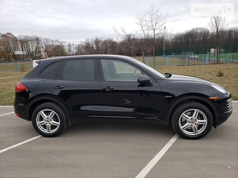 Позашляховик / Кросовер Porsche Cayenne 2014 в Івано-Франківську