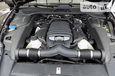 Позашляховик / Кросовер Porsche Cayenne 2010 в 