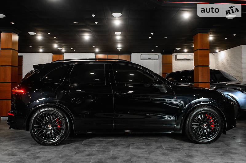 Позашляховик / Кросовер Porsche Cayenne 2017 в Одесі
