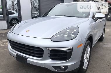 Внедорожник / Кроссовер Porsche Cayenne 2015 в 