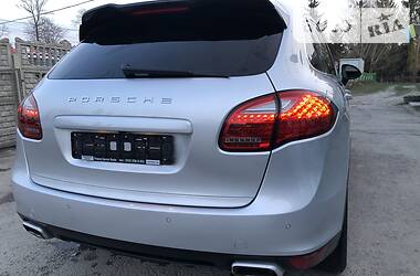 Позашляховик / Кросовер Porsche Cayenne 2013 в 