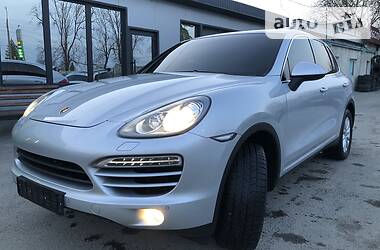 Позашляховик / Кросовер Porsche Cayenne 2013 в 