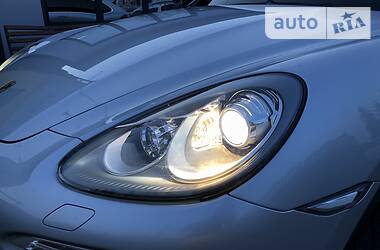 Позашляховик / Кросовер Porsche Cayenne 2013 в 