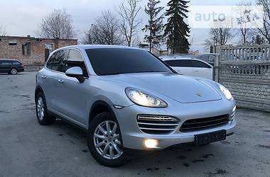 Позашляховик / Кросовер Porsche Cayenne 2013 в 