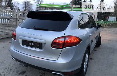 Позашляховик / Кросовер Porsche Cayenne 2013 в 