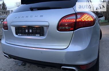 Позашляховик / Кросовер Porsche Cayenne 2013 в 