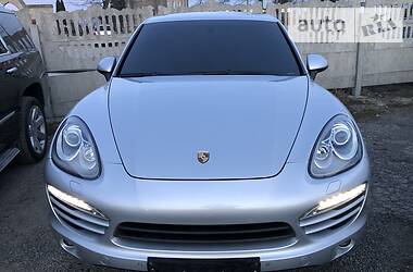 Позашляховик / Кросовер Porsche Cayenne 2013 в 