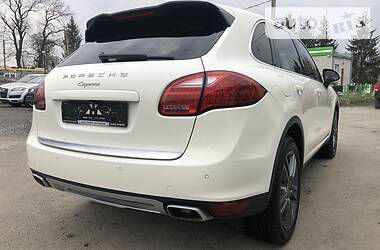 Внедорожник / Кроссовер Porsche Cayenne 2011 в Тернополе