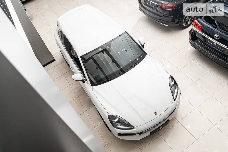 Позашляховик / Кросовер Porsche Cayenne 2018 в Одесі