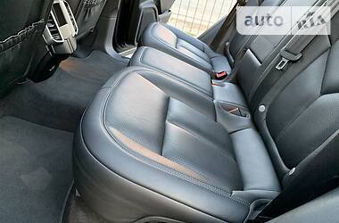 Внедорожник / Кроссовер Porsche Cayenne 2015 в 