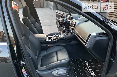Внедорожник / Кроссовер Porsche Cayenne 2015 в 