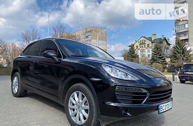 Внедорожник / Кроссовер Porsche Cayenne 2011 в Львове