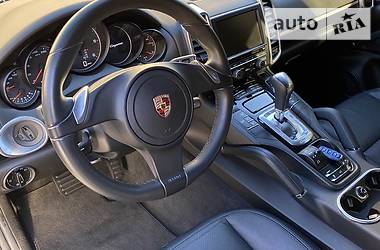 Позашляховик / Кросовер Porsche Cayenne 2011 в 