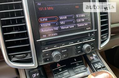 Позашляховик / Кросовер Porsche Cayenne 2012 в 