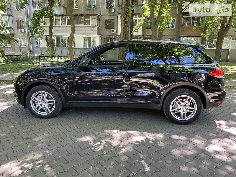 Позашляховик / Кросовер Porsche Cayenne 2010 в Одесі